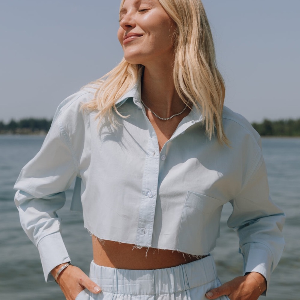 Daily Drills Nwt Poplin Button Up M/L - image 1